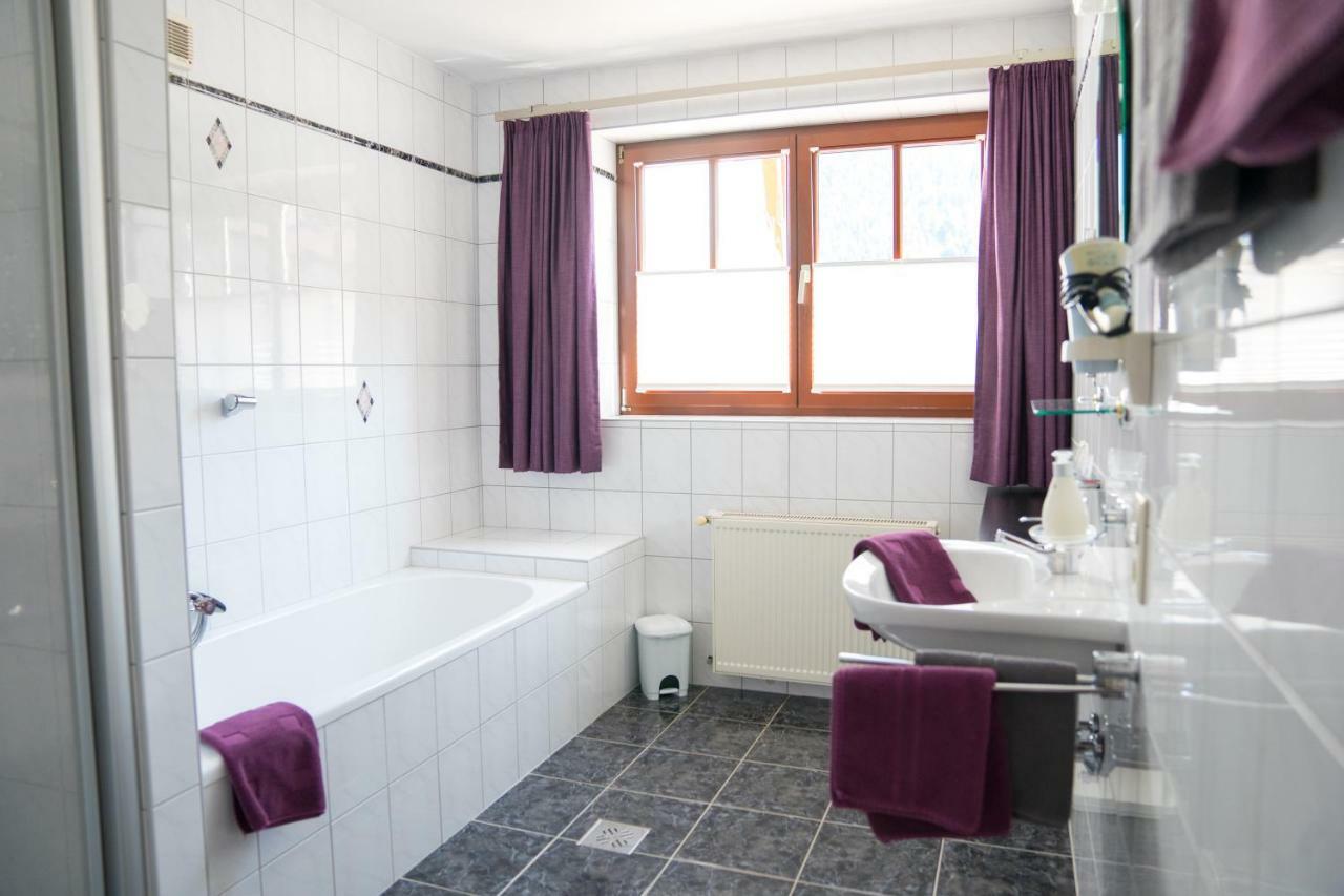 Haus Berta Lägenhet Leutasch Exteriör bild