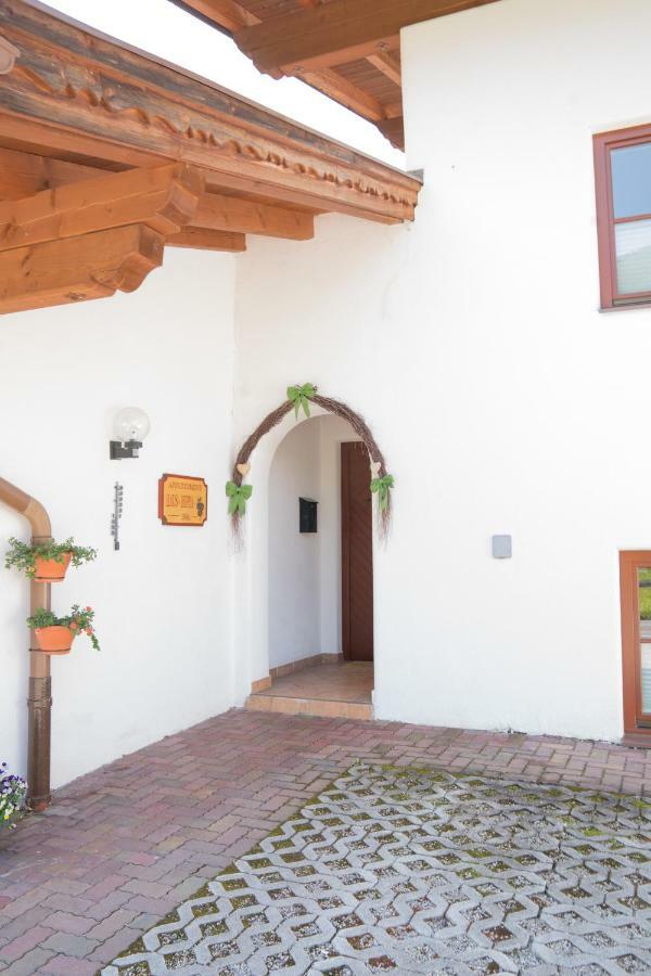 Haus Berta Lägenhet Leutasch Exteriör bild